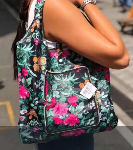 [9] Bolsa  billetera impermeable